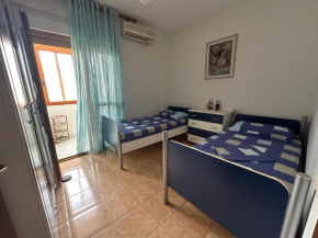 Cozy Room For Rent Near Beach